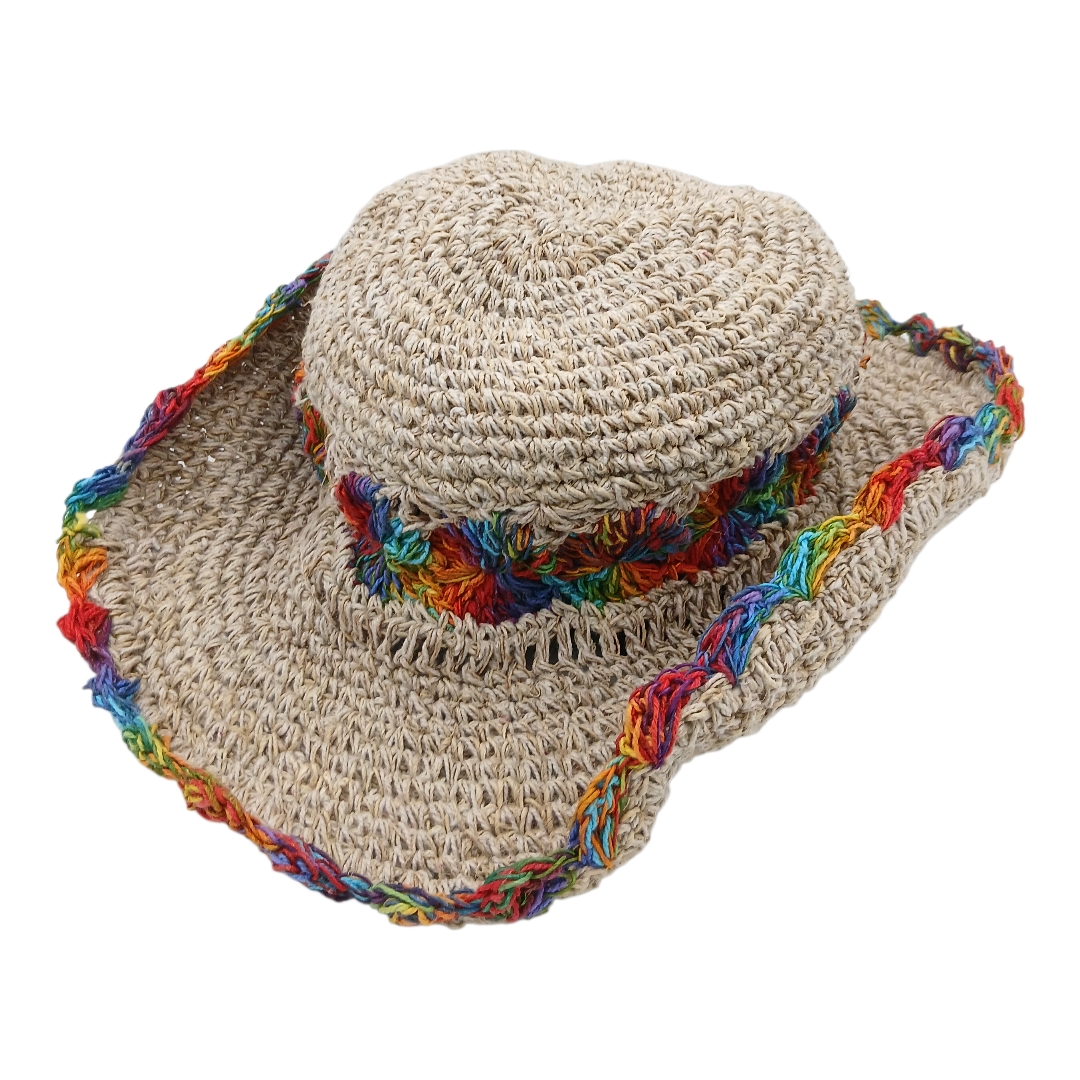 handgehäkelter Sommerhut aus Hanf und Baumwolle     